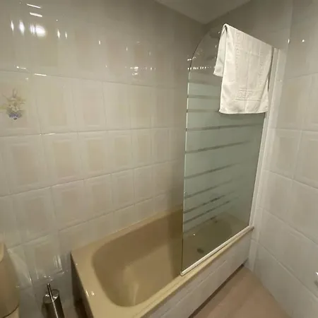 Piso Grande De 120 M2, A 15' De La Playa En Coche Apartment Huelva