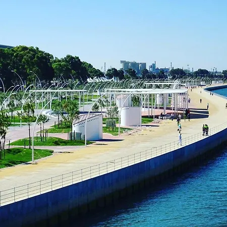 Piso Grande De 120 M2, A 15' De La Playa En Coche *
