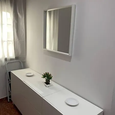 公寓 Piso Grande De 120 M2, A 15' De La Playa En Coche