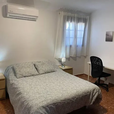 公寓 Piso Grande De 120 M2, A 15' De La Playa En Coche 韦尔瓦